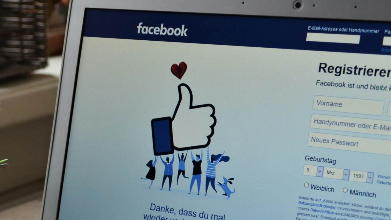 Guadagna migliaia di euro con Facebook (pexels.com) - zapster.it